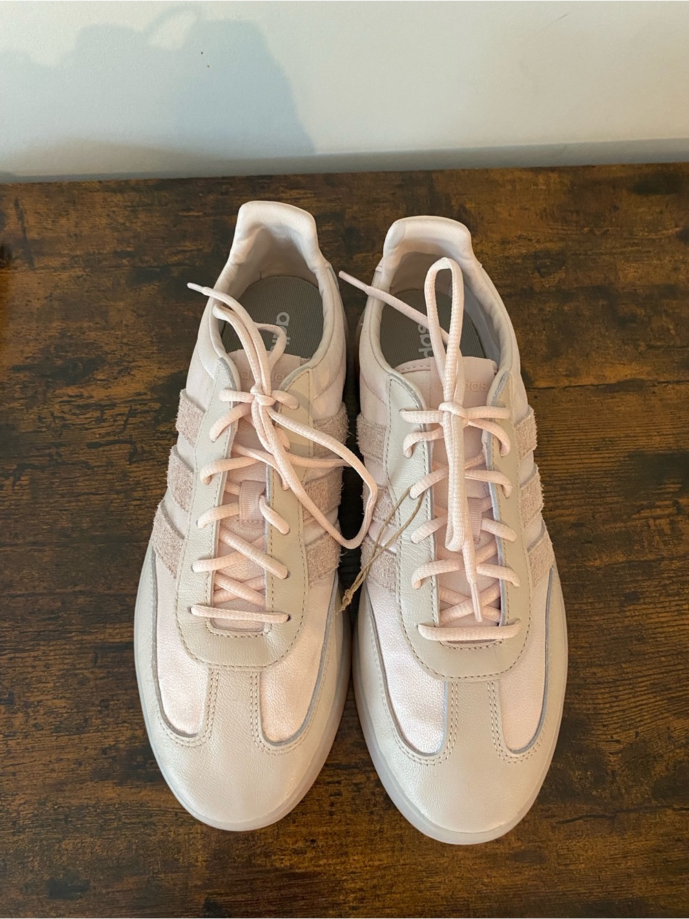 adidas Women’s Pale Pink Shiny Low-Top Platform Sneakers - Flaws - Picture 2 of 11